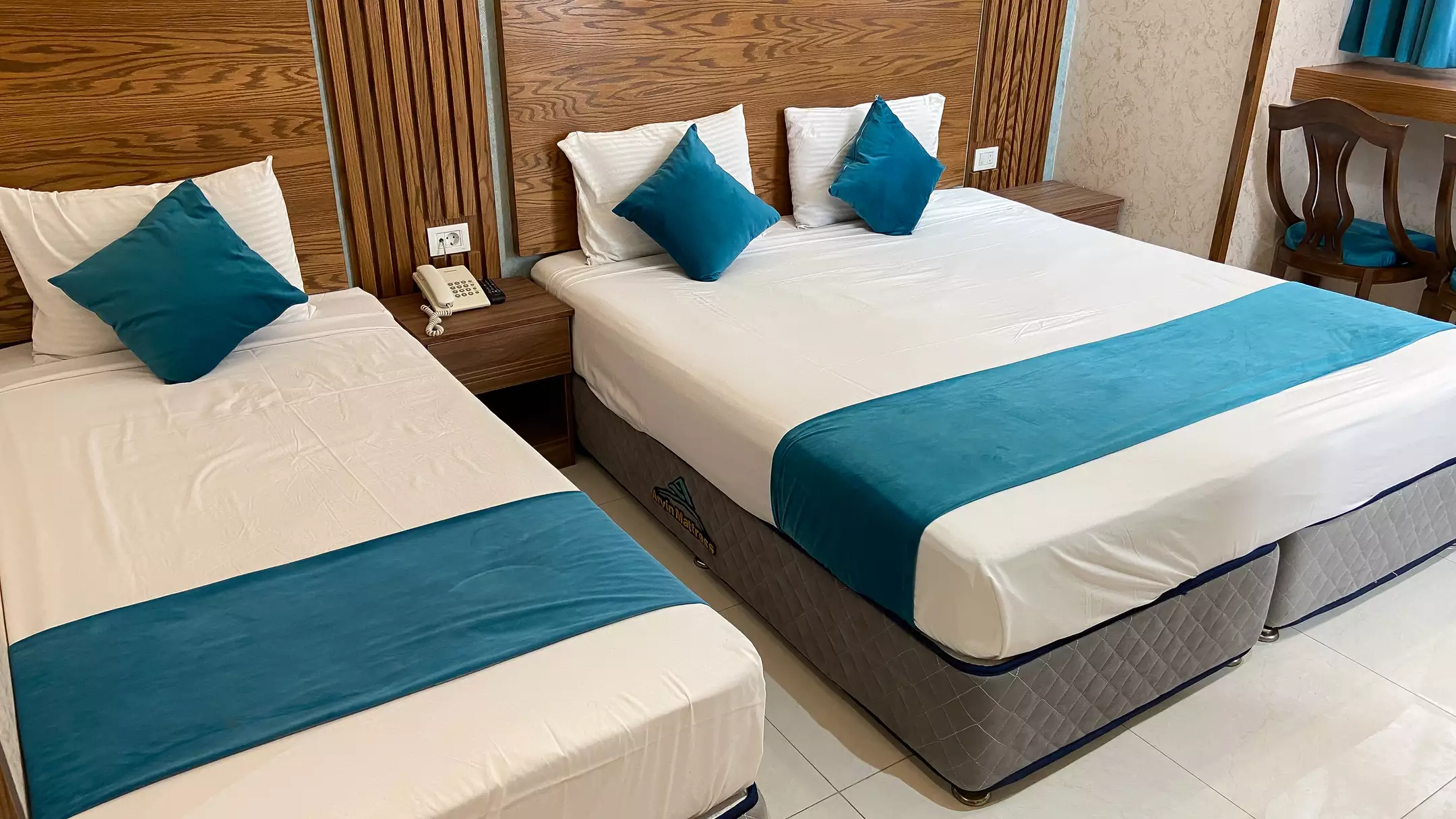 Alibaba https://cdn.alibaba.ir/ostorage/hotel-accommodation-images/6704dd6d2cf976539175f7e3_1ece453d-baa5-4be2-a961-f5f278912cf3_سه تخته (1).webp